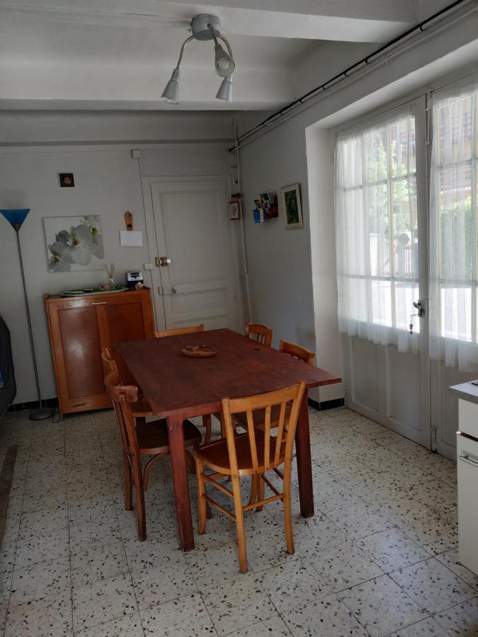 La Para Apartment Péone Екстериор снимка